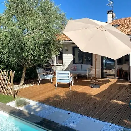 Holiday home Avec Piscine Au Bassin D'arcachon